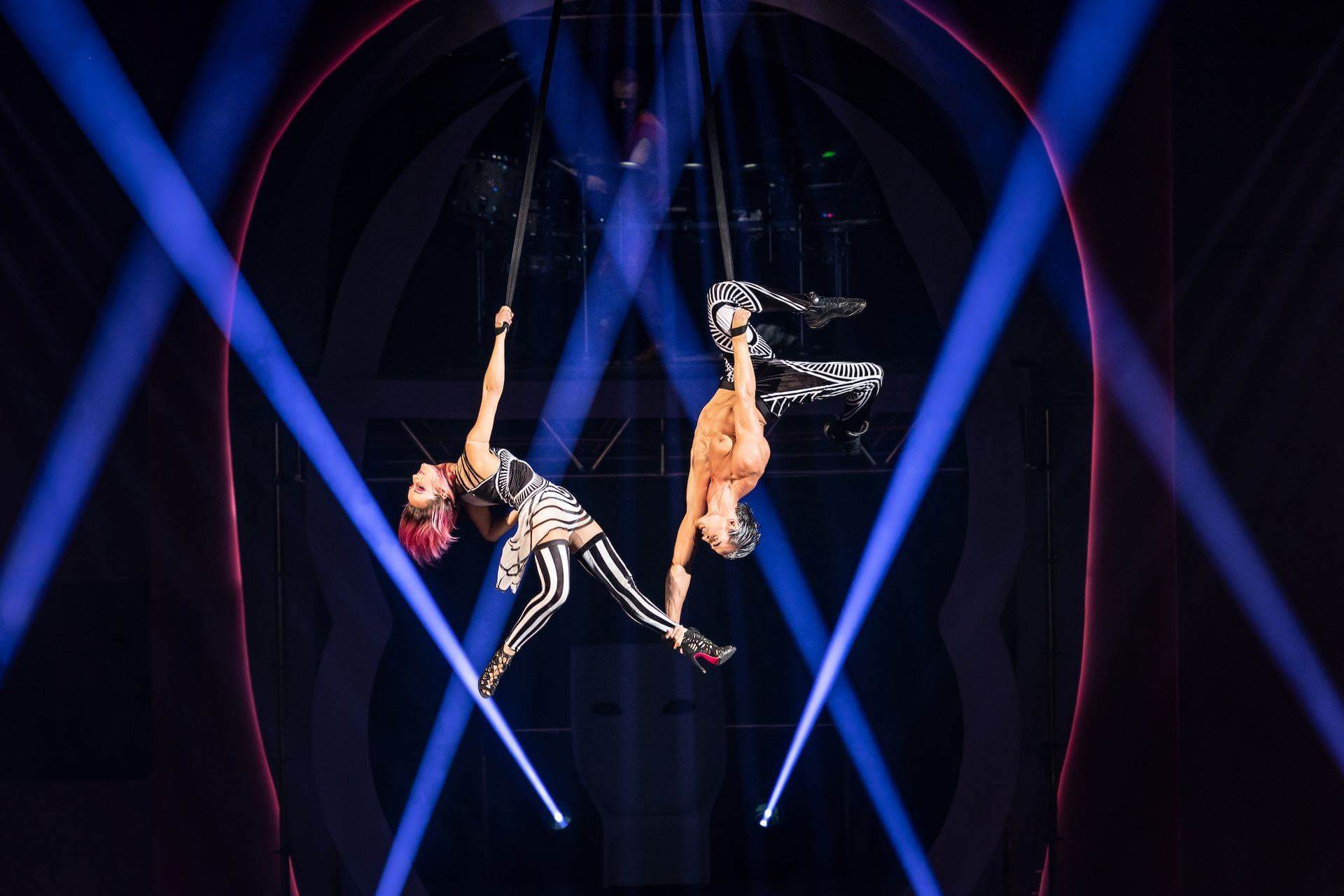 Diva by Cirque du Soleil 2018: Danza vertical en pareja