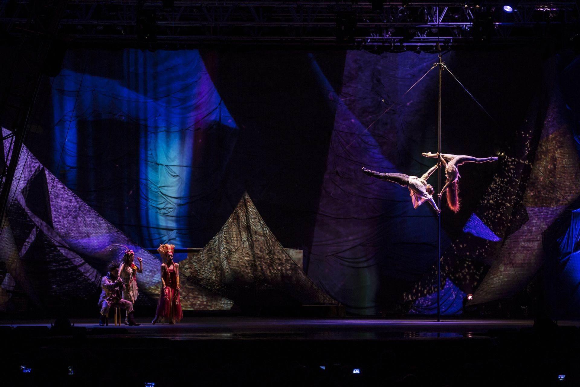 Scalada by Cirque du Soleil 2013: Cançons en directe