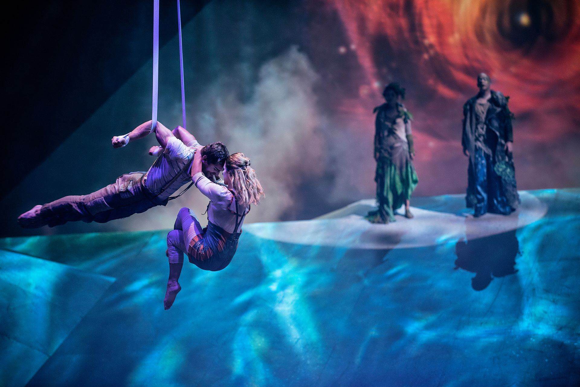Scalada - Mater Natura by Cirque du Soleil 2014: Vertical dance with acrobatics