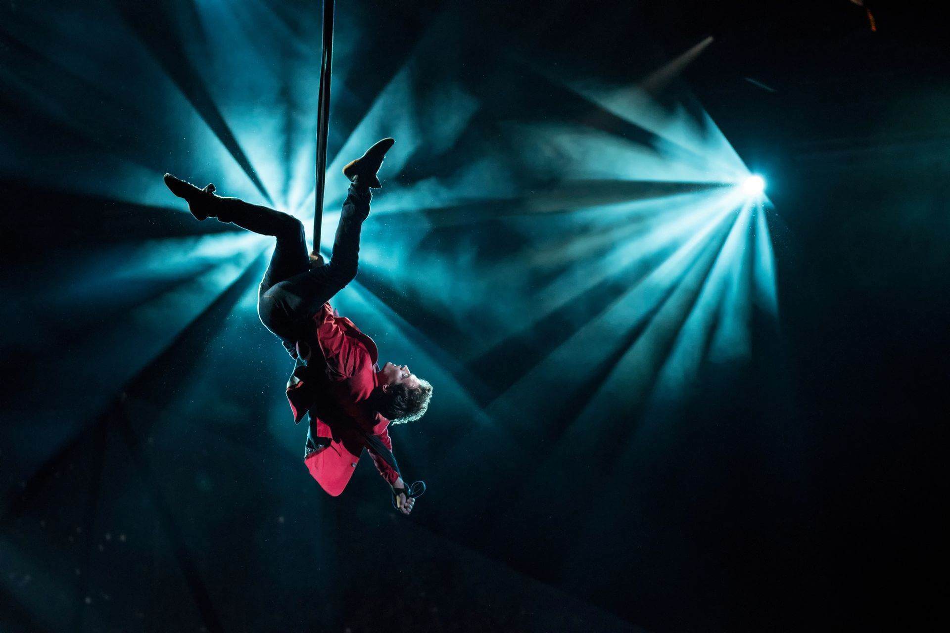 Scalada - Vision by Cirque du Soleil 2016: Acrobacias aéreas