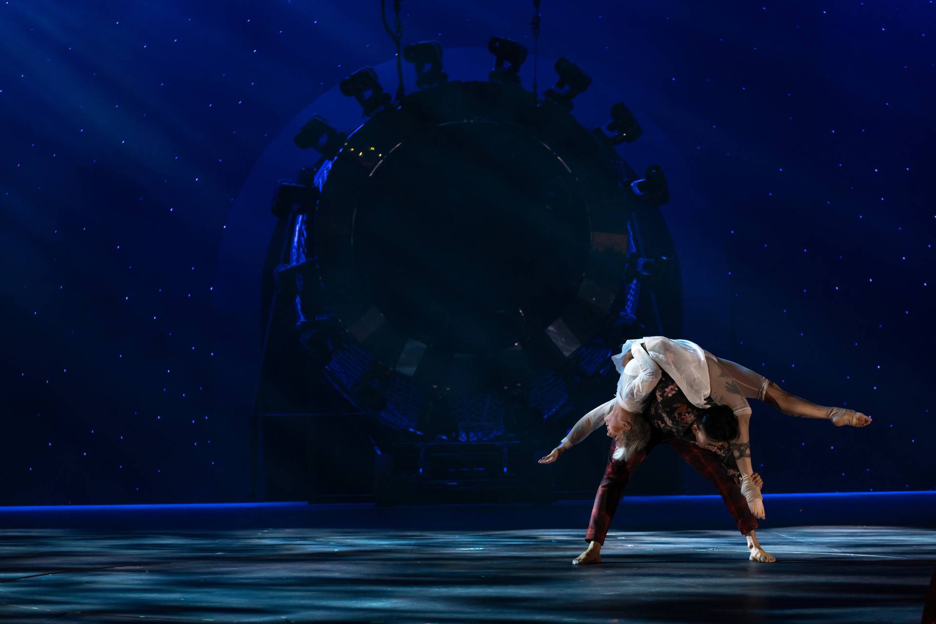 Rebel by Cirque du Soleil 2019: la música i les coreografies formen part de la trama de l'espectacle 